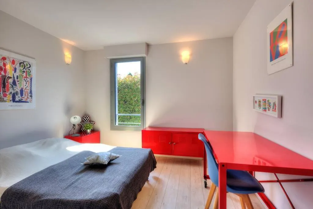 Villa Contemporaine A Carros Les Plans